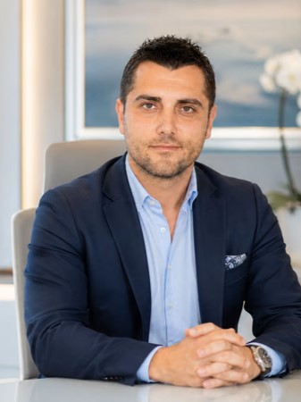 Dr. Cem Özlük